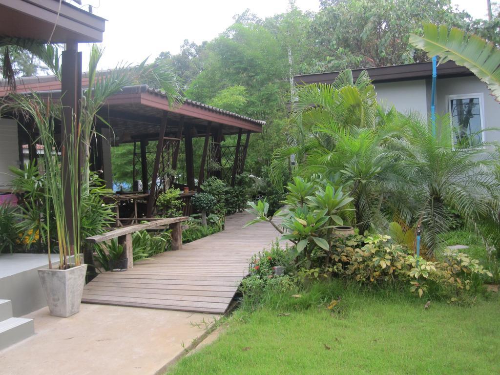 Naiyang Boutique Resort Ban Phak Chit Exterior foto